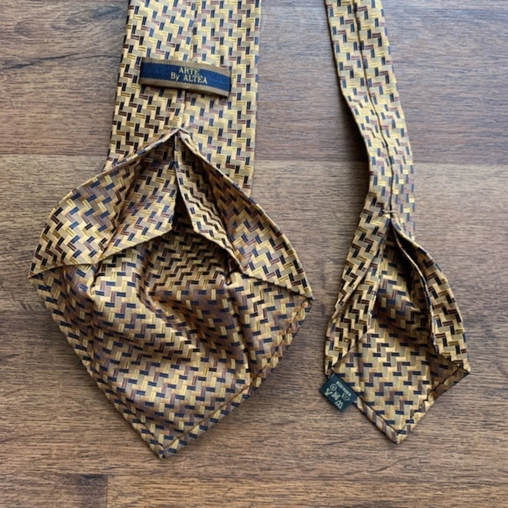 Altea “Seven Fold” Hand Made Silk Tie - Picture 8 of 8